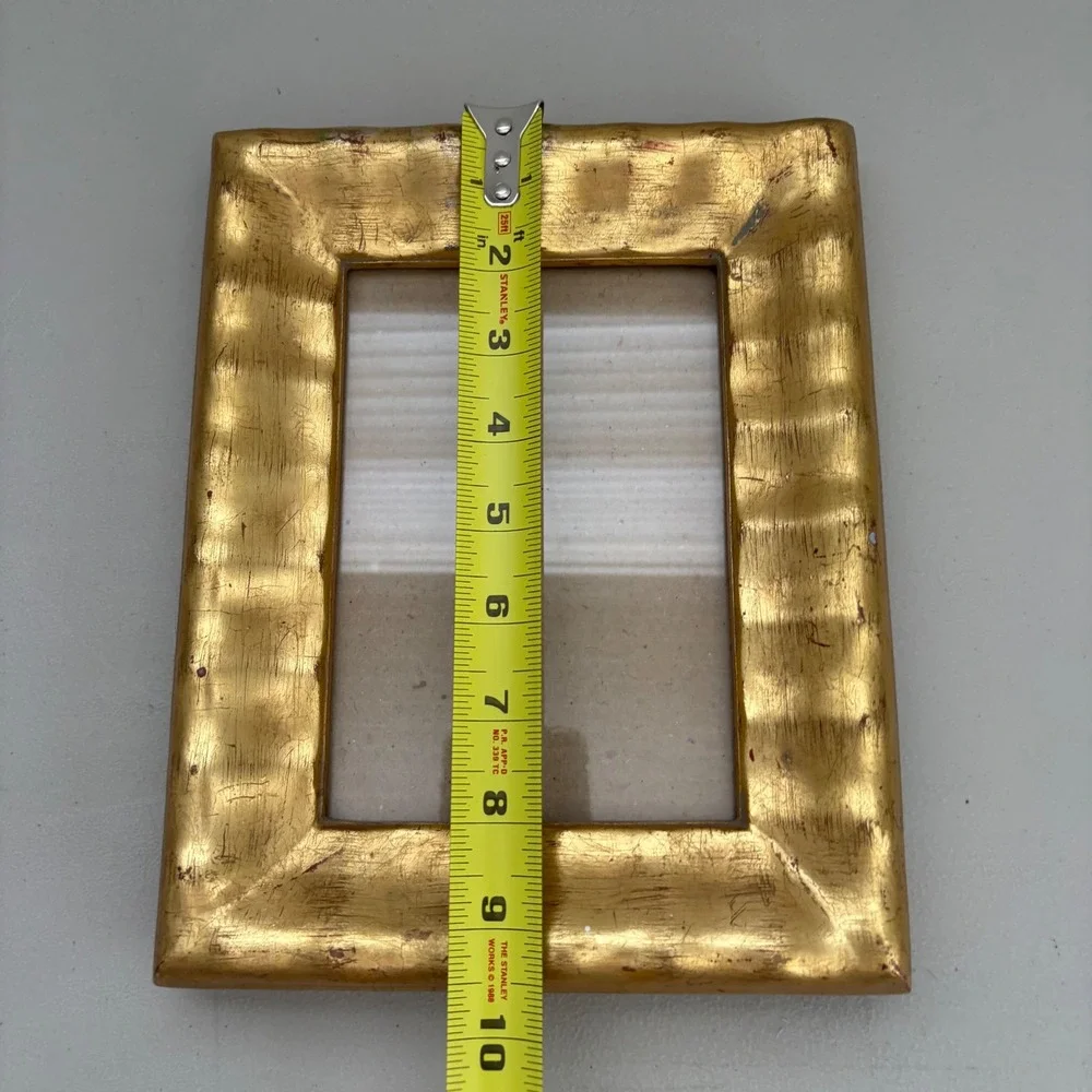Vintage Gold Scalloped Wavy Picture Frame Distressed Antiqued 4x6 Tabletop Decor